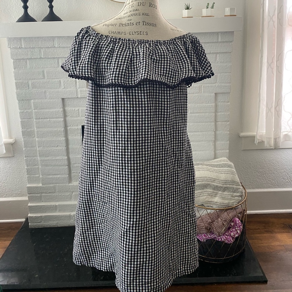 Tommy Bahama off the shoulder dress